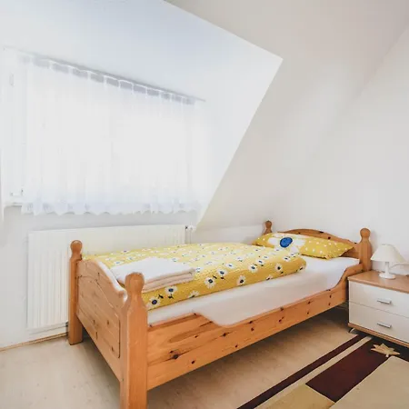 House In Mittelfeld Near Exhibition Centre Holiday home Hannover